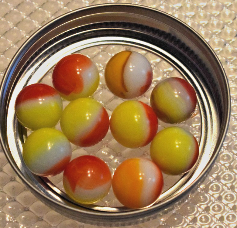 VINTAGE PELTIER CAT EYE BANANA AKRO AGATE POPEYE SWIRL PATCH MARBLES 60PCS