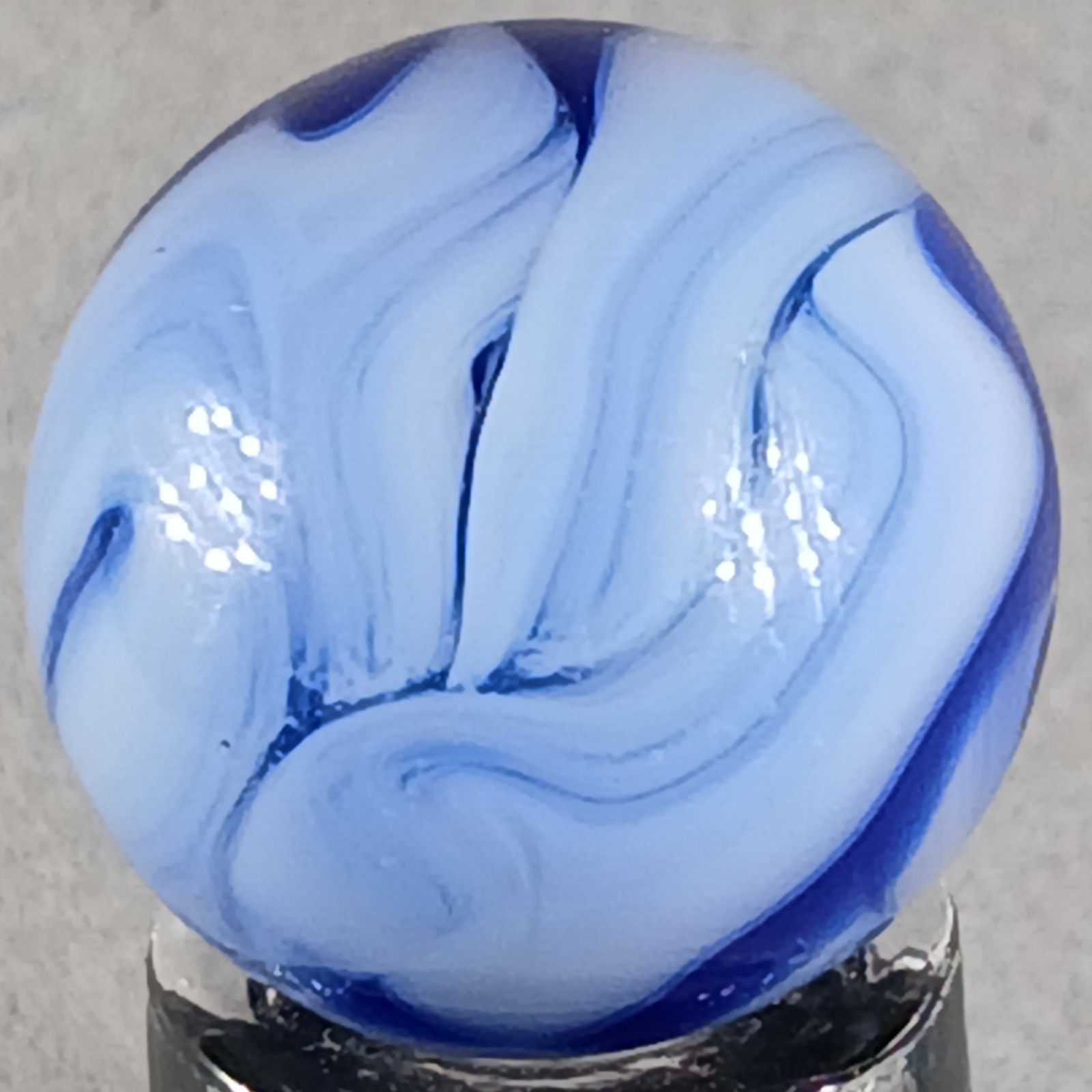 Vintage Alley Swirl .61 Inches Near-Mint Condition Combined Shipping
