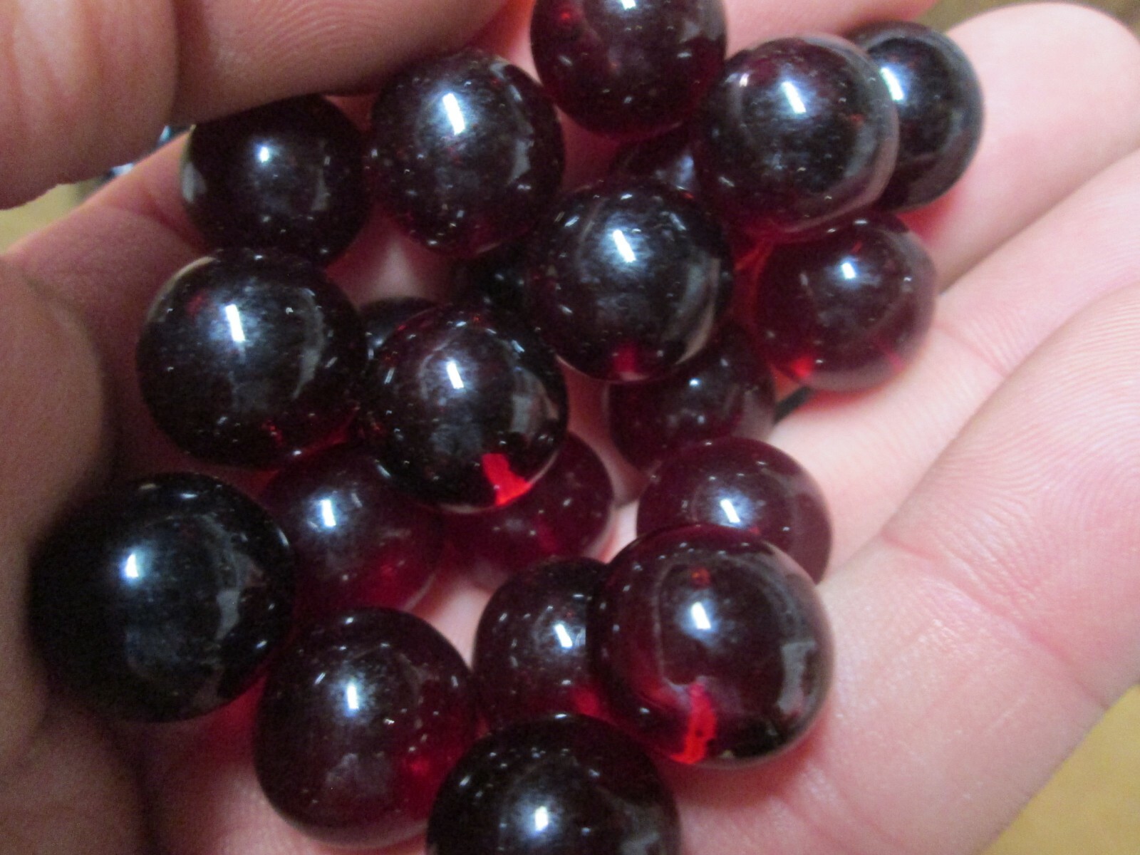 MARBLE LOT 2 POUNDS OF 5/8″ +or- CRANBERRY / WINE CHAMPION MARBLES