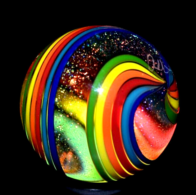 JAMES ALLOWAY GLASS MARBLE/1.236″-DICHROIC DOUBLE SWIRL #3560-LIME,YELLOW,ORANGE