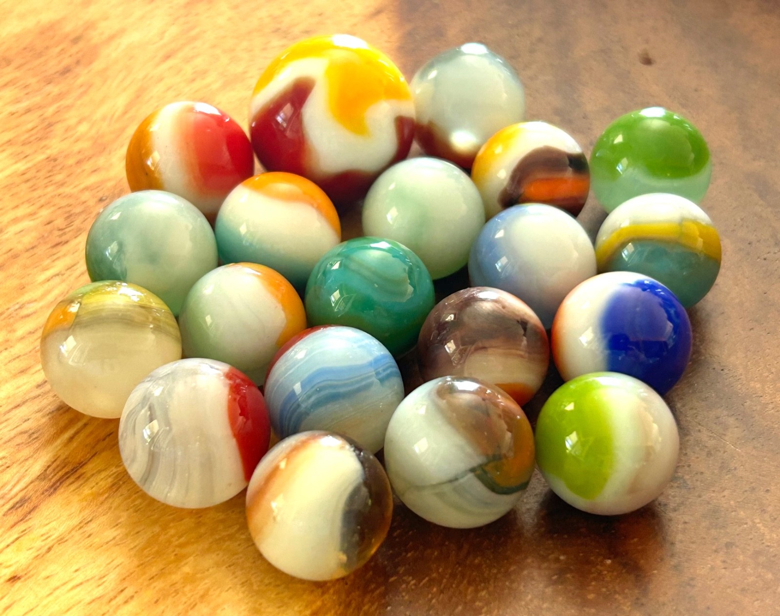 20 Vitro Vintage Marbles, Mixed Lot – Some UV Reactive. #12