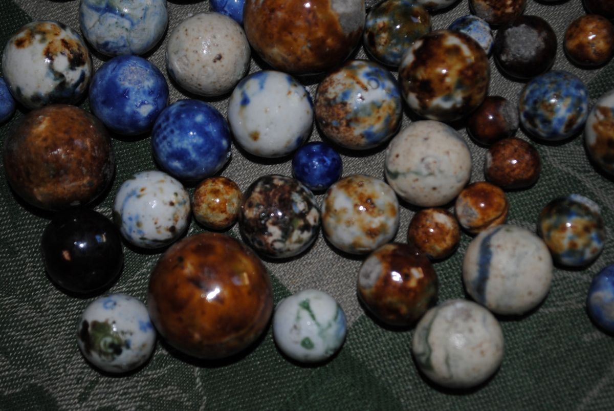 143 antique german bennington/jasper marbles with bag