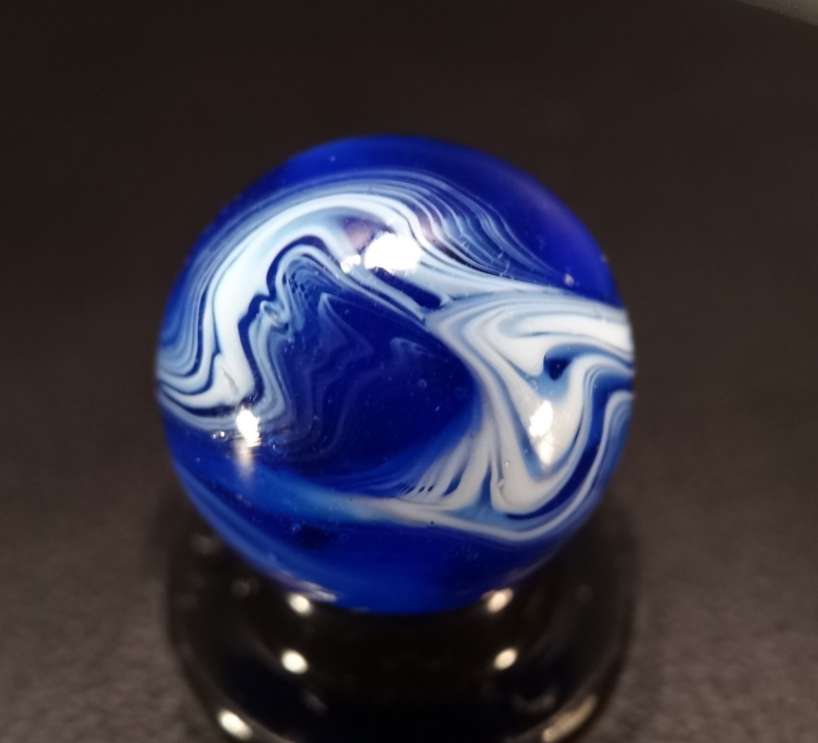 PELTIER * COBALT * National Onyx Slag Fine-line FEATHER PATTERN