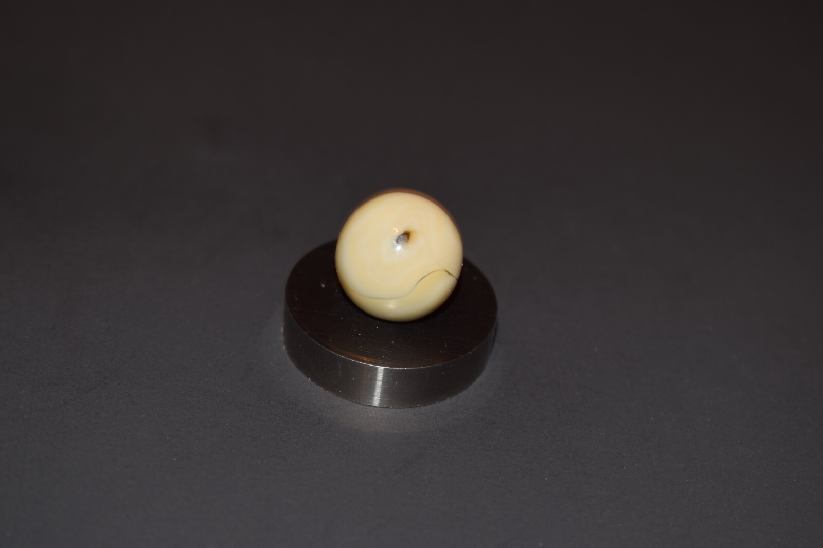 ⭐Vintage Alley🎹🐘Ivory Color Base Glass Toy Marble Size .593″=19/32 MINT⭐