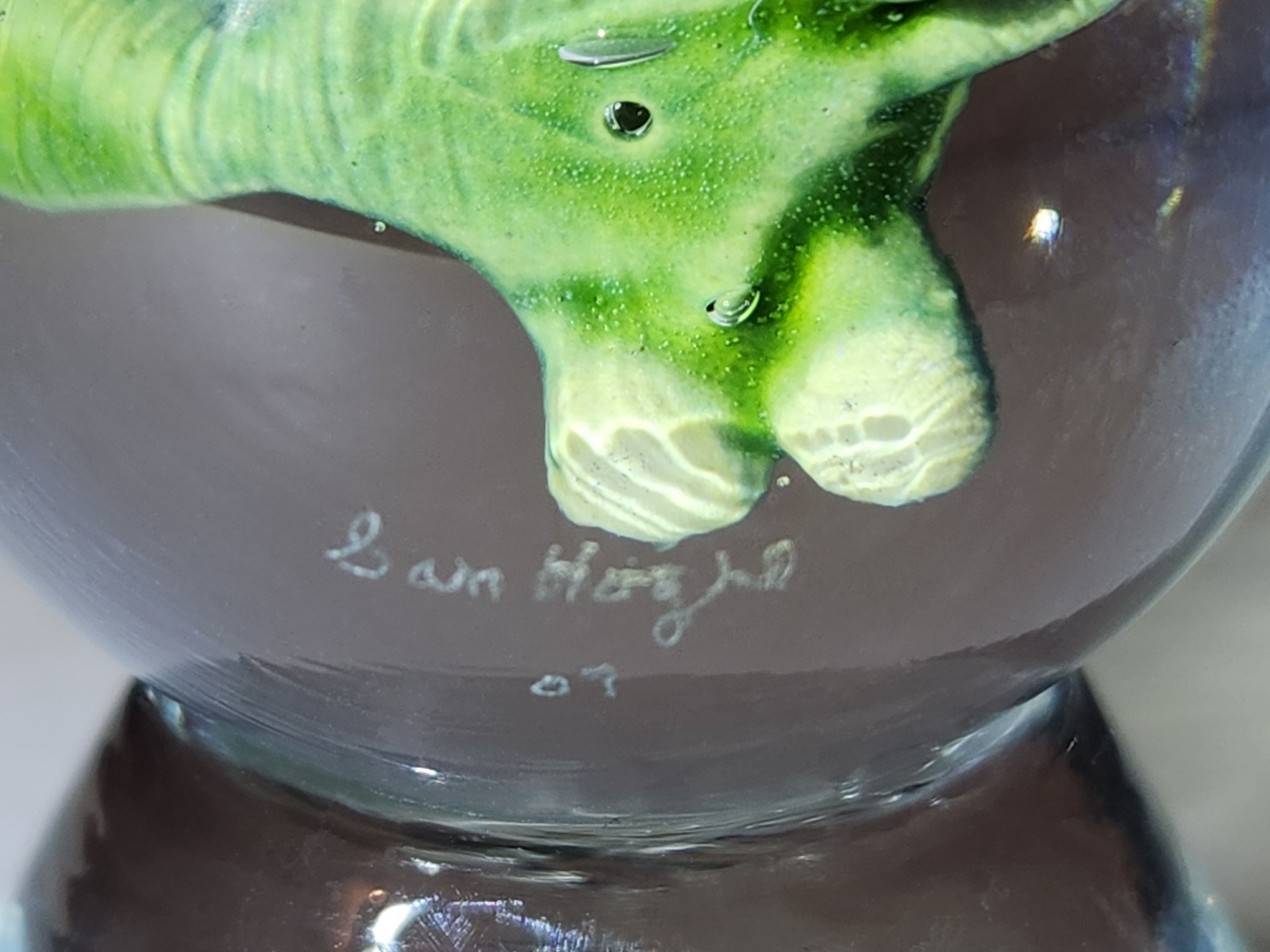 Handmade Sammy Sam Hogue 43mm Sulphide Green Turtle Glass Marble Signed 2007