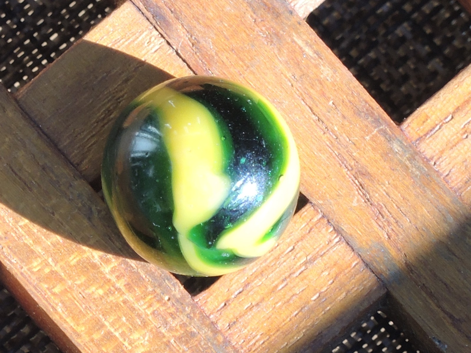 5/8” PELTIER Translucent Green & Aventurine, Yellow EARLY MILLER SWIRL Marble~UV