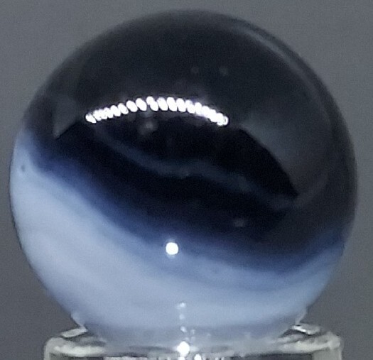 Vintage Vitro “Conqueror” Marble 9/16 Inch Size Mint Condition