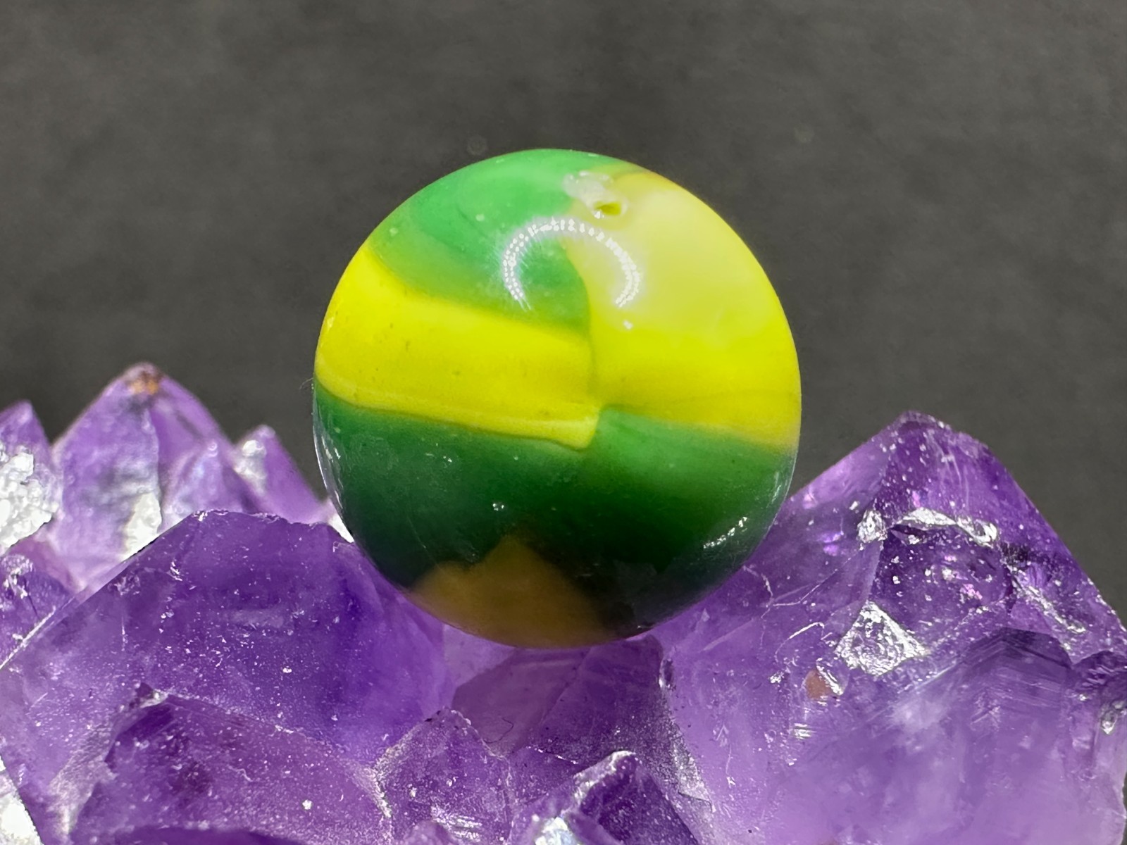 Vintage Marble King CUB SCOUT Rainbow Marble Green & Yellow – .60″ Nice Example!