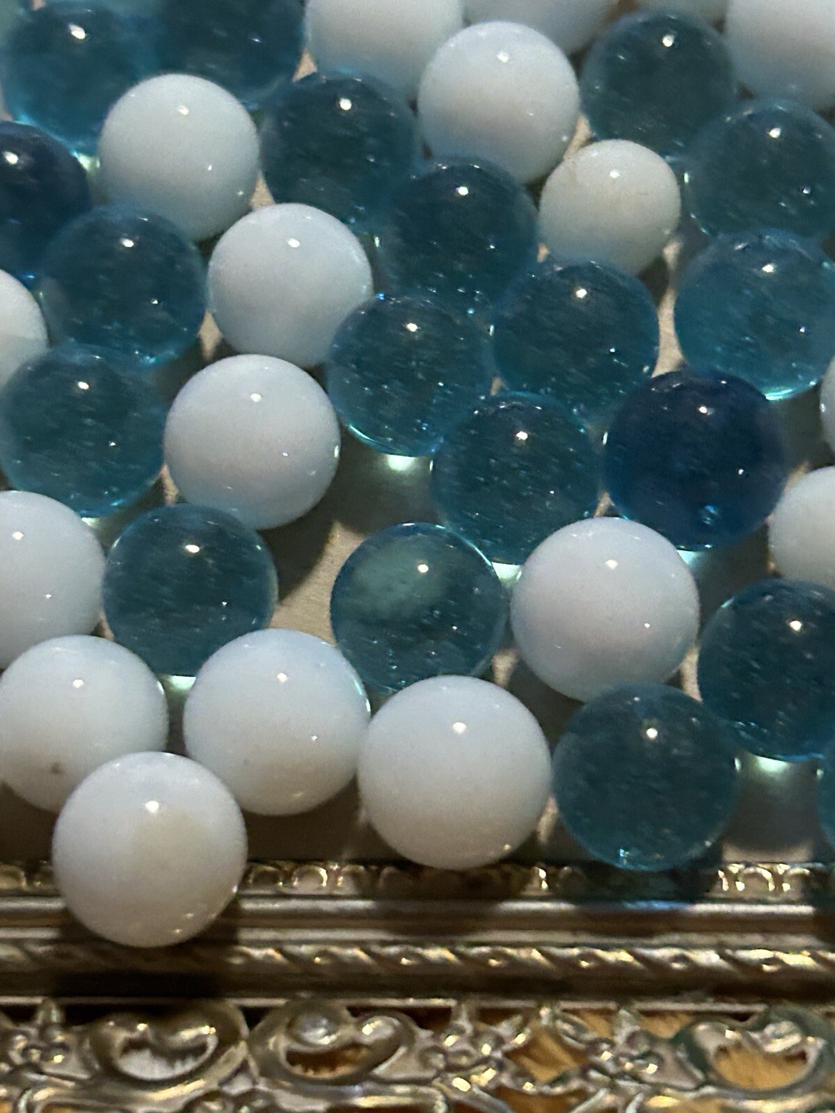 Vintage Marbles Lot Of 100 Blue Glass And White Solid 446