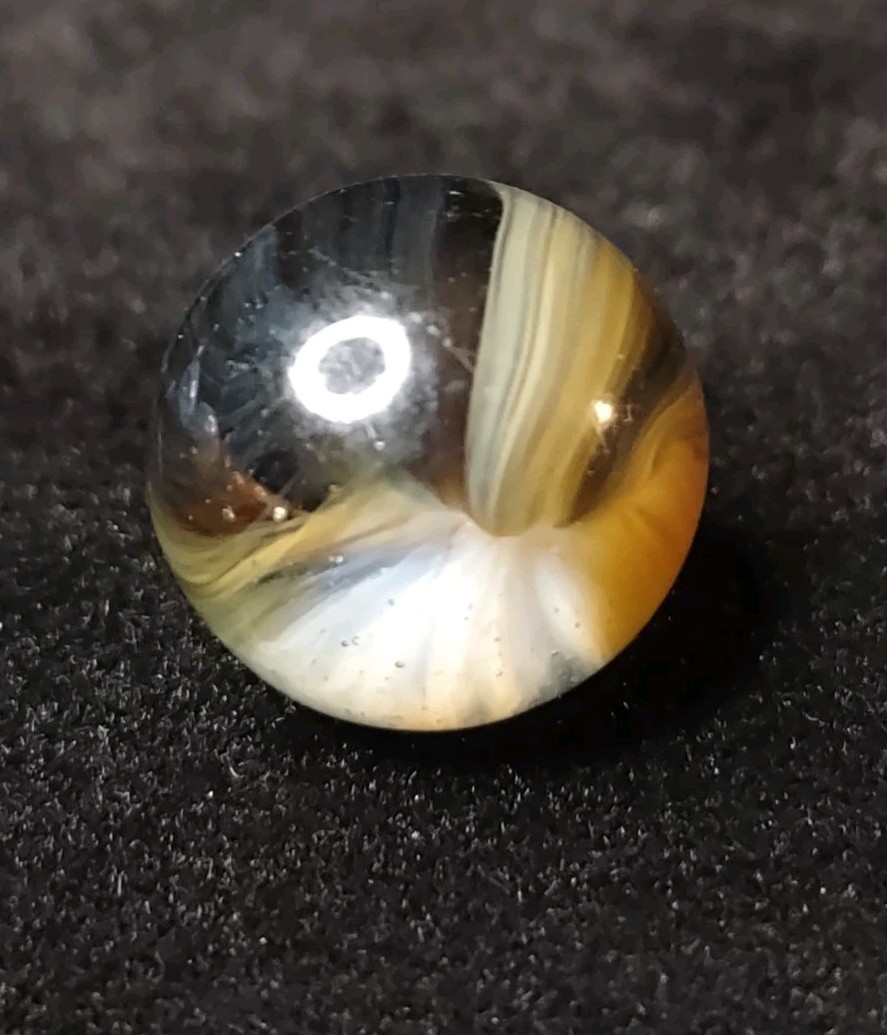 NM Dark Brown & Tan & White Master / Akro Or Whisp Glass Toy Vintage Marble .62″