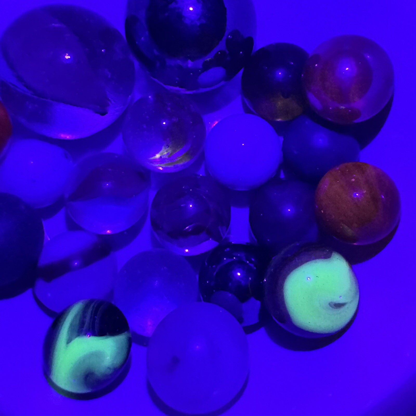 Vintage Marble Lot Of MARBLES UV Reactive Cadmium Uranium Lot #87