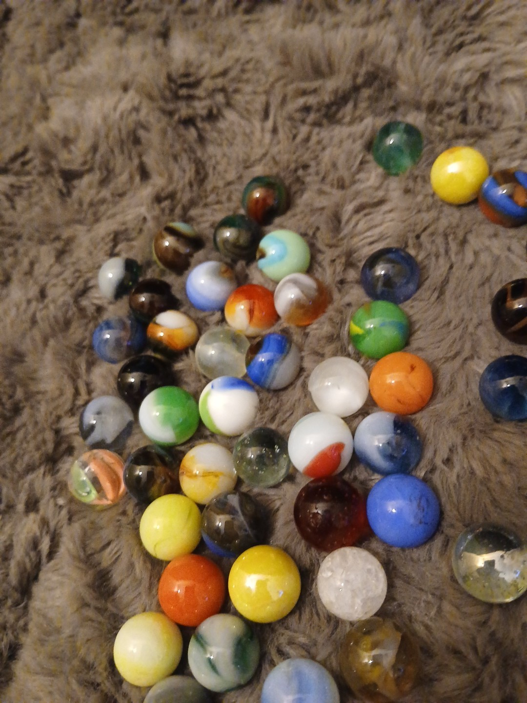 Mixed Marbles Lot of 100+ Various Sizes Colors Good Condition