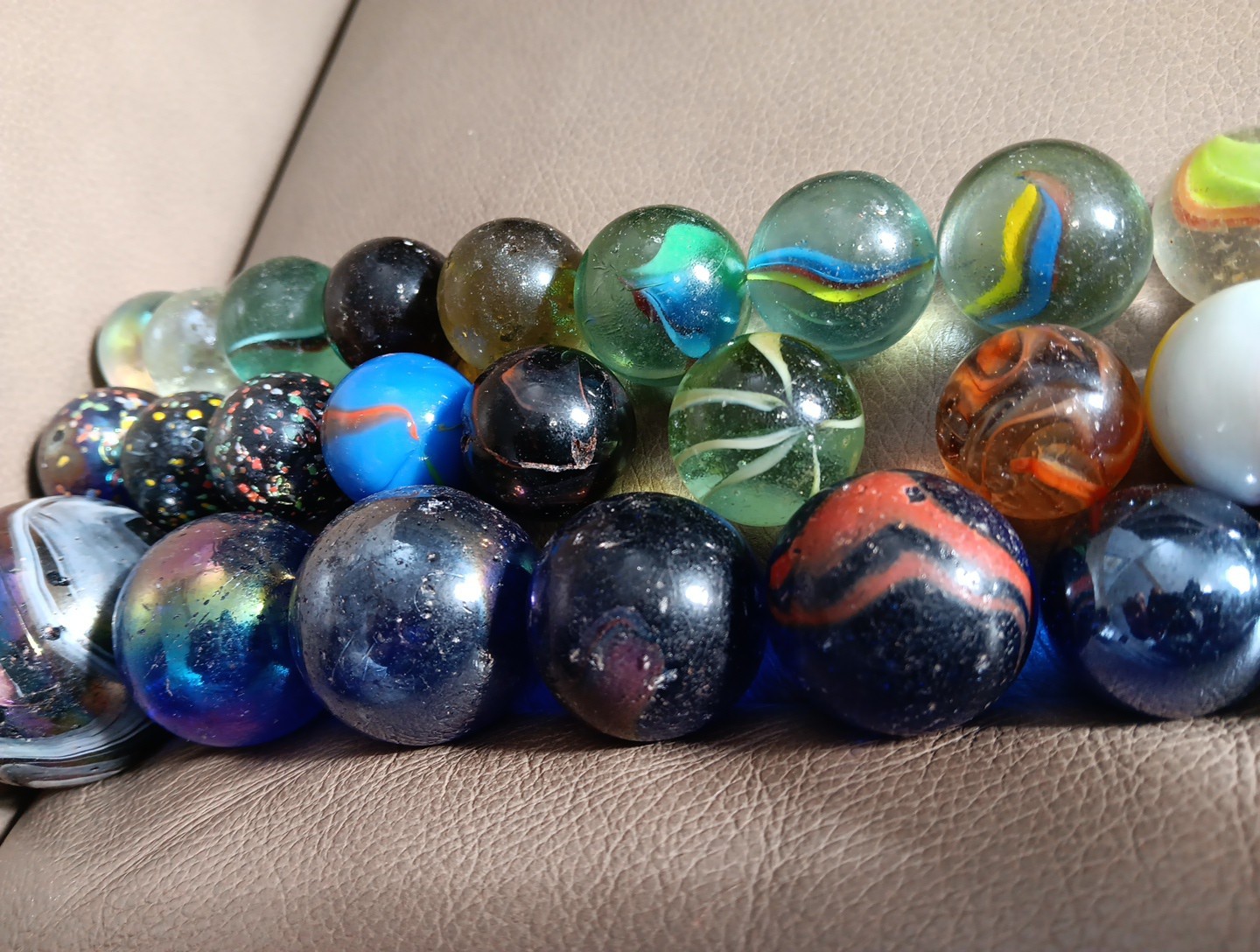 Lot Of 30 Marbles Medium Size Steelie Milky Way Cats Eyes Confetti Ribbon