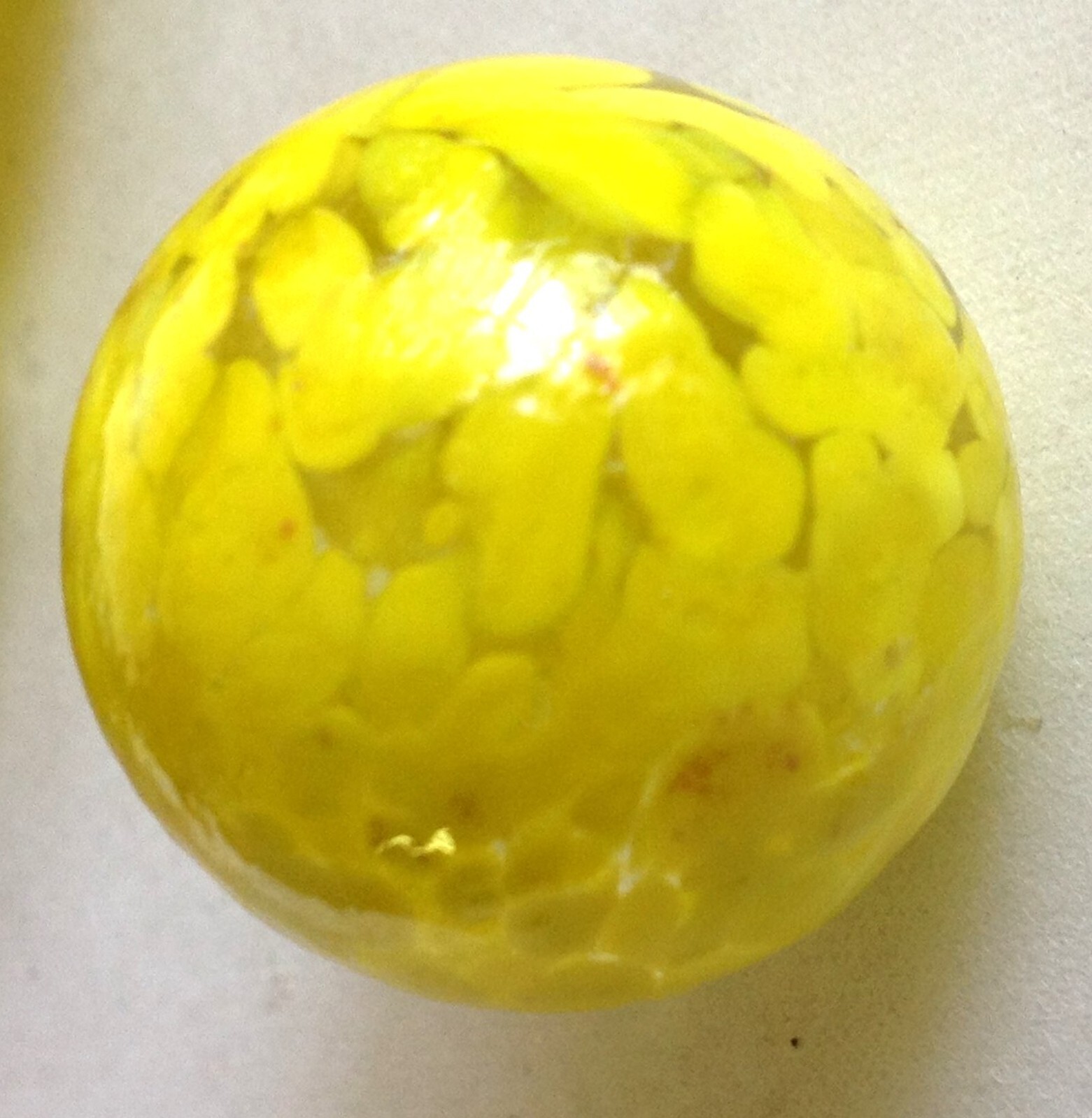Glass Marbles Game Shooters 1″ – 10 pcs Clear w/yellow spots