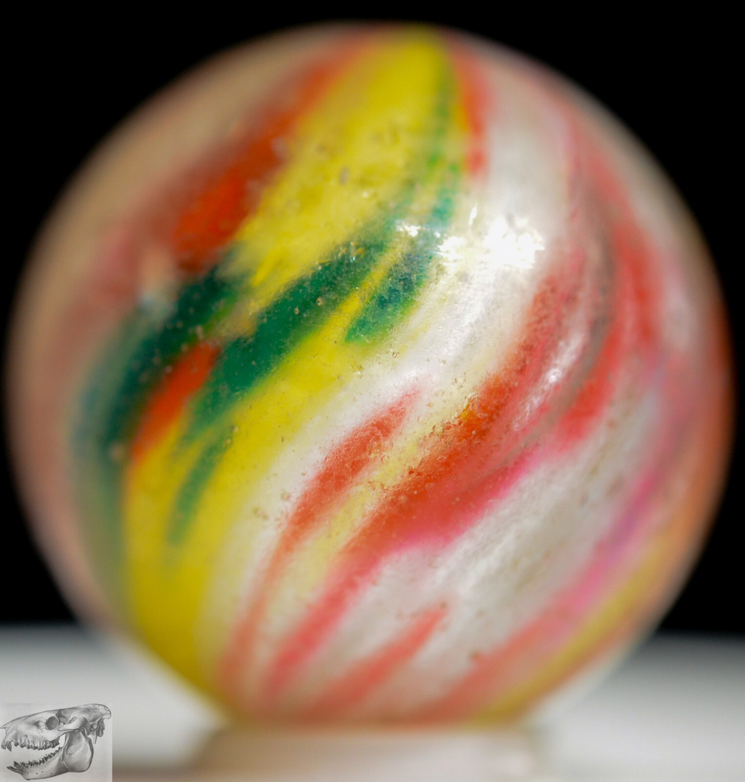 Handmade Paneled Onionskin Shooter Marble, 15/16 in, Good+, 1860-1920, S1157