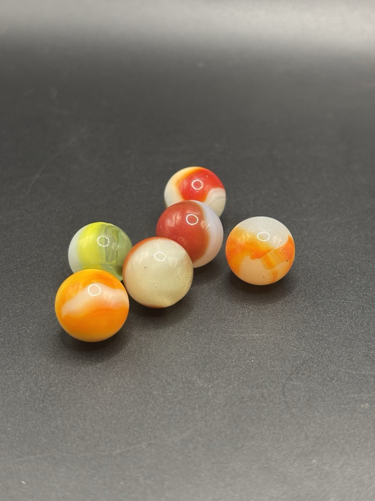 Lot of 5 Vintage Machine Made Swirl Marbles Mixed Colors Akro Marble King?