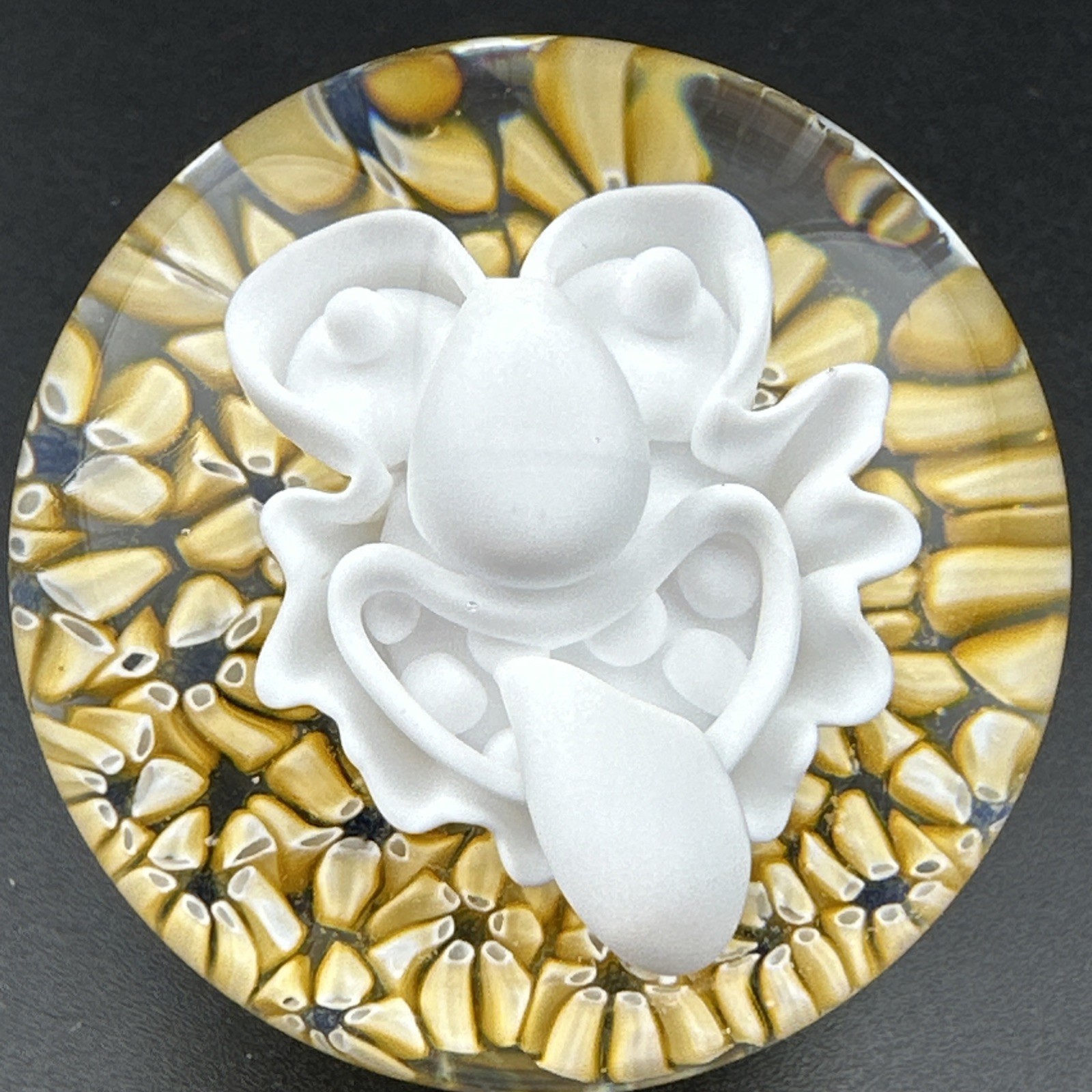 Contemporary Handmade Art Glass Marble 1.52″ White Floral Monster Flower MIB