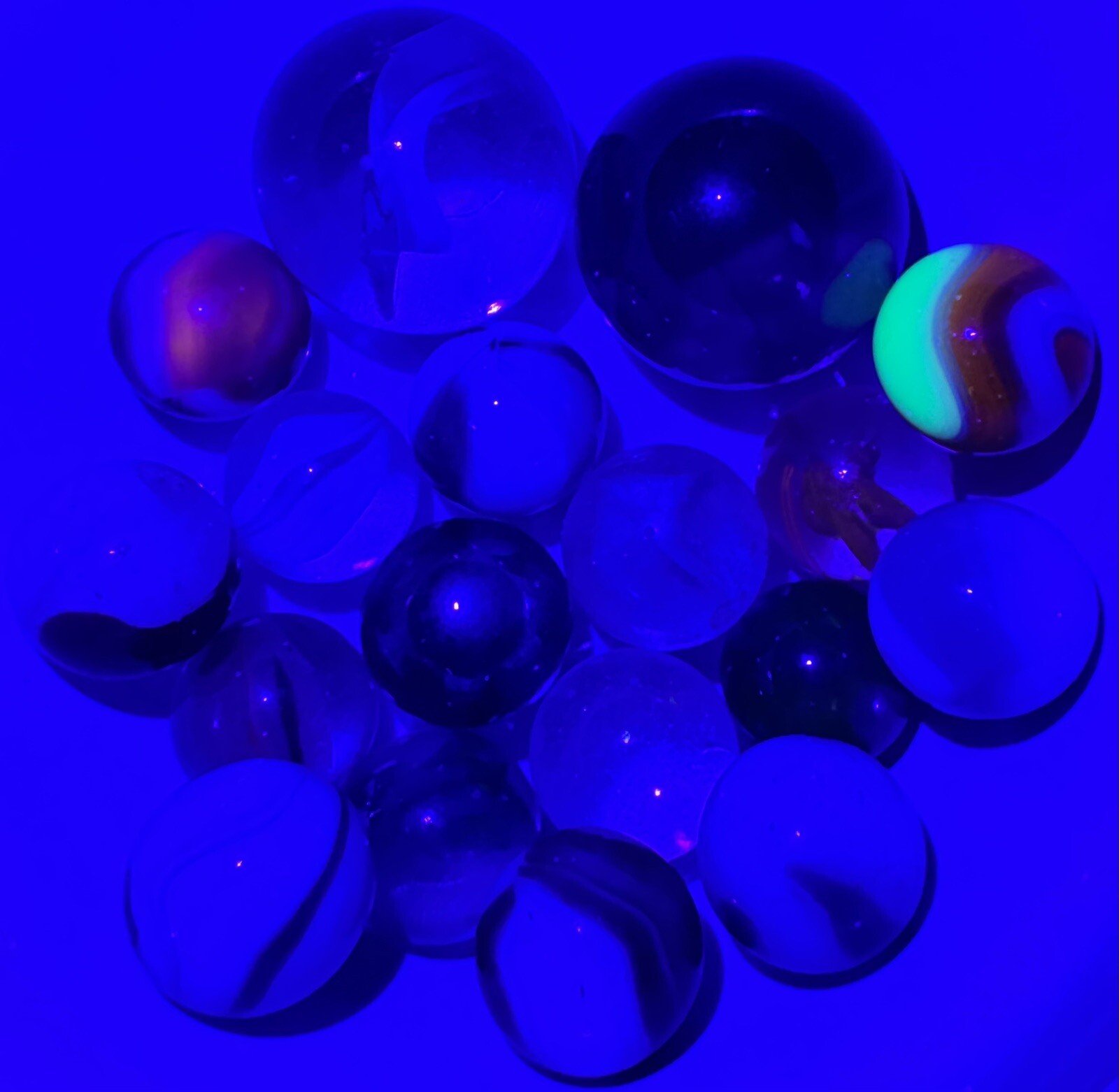 Vintage Marble Lot Of MARBLES UV Reactive Cadmium Uranium Lot #45